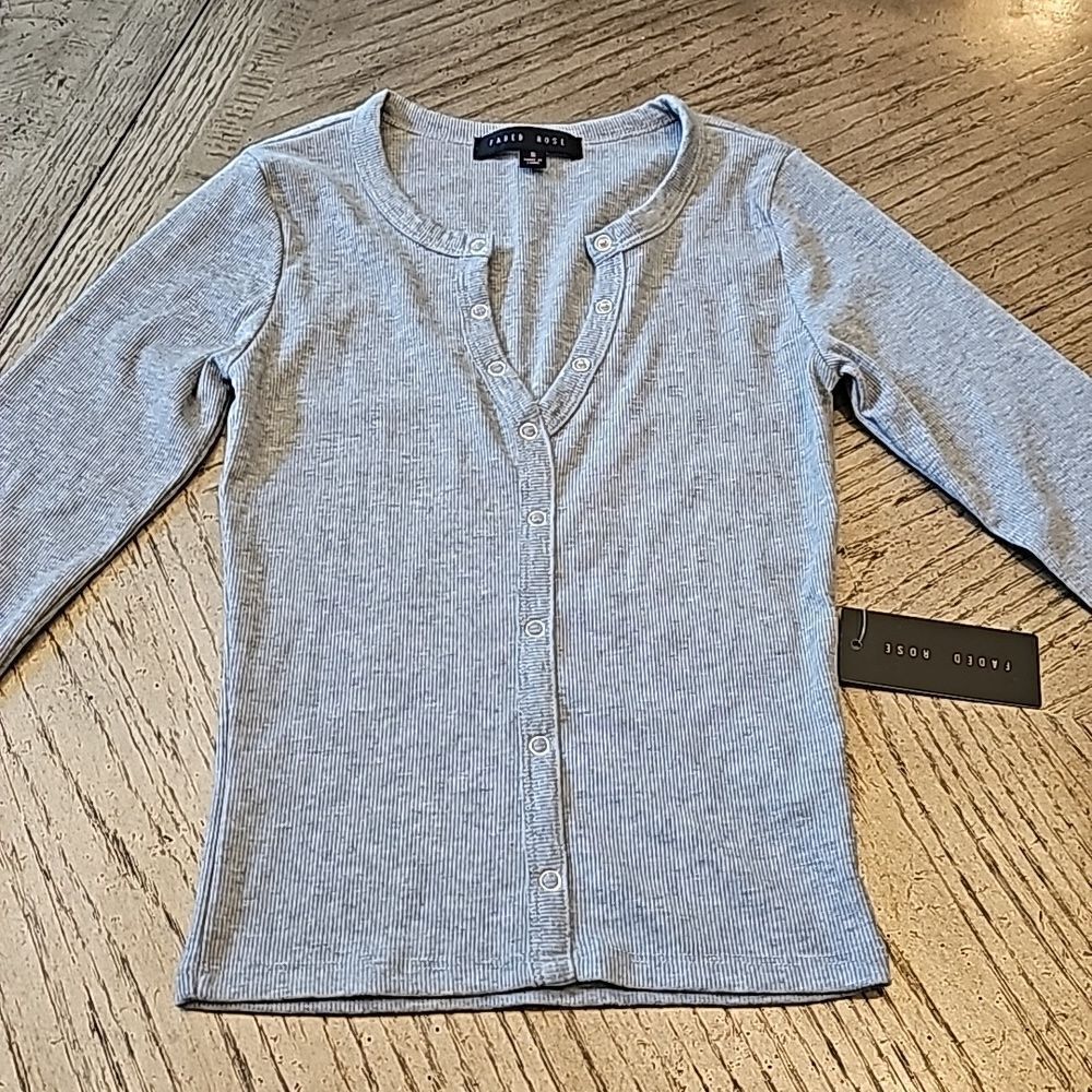 Girls gray ribbed Long sleeve top size S NWT